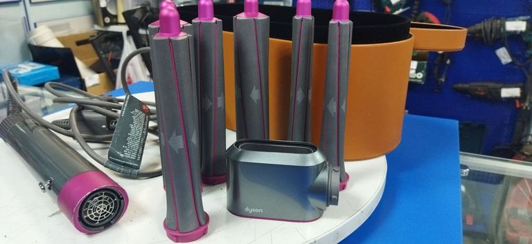 Дешево Dyson hs01 з ломбарду