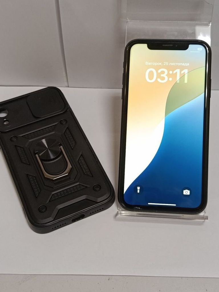 Купити Apple iPhone XR 64GB Black (MRY42) Б/У