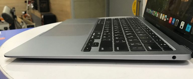 Apple macbook air 13" 2020 a2179 core i3 1,1ghz/ram8gb/ssd256gb/intel iris plus graphics Код:01-200803670. Зображення 7