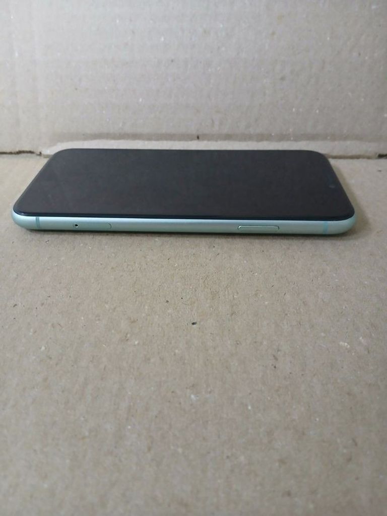 Apple iPhone 11 64GB White (MWL82) Код:01-200807850. Изображение 11