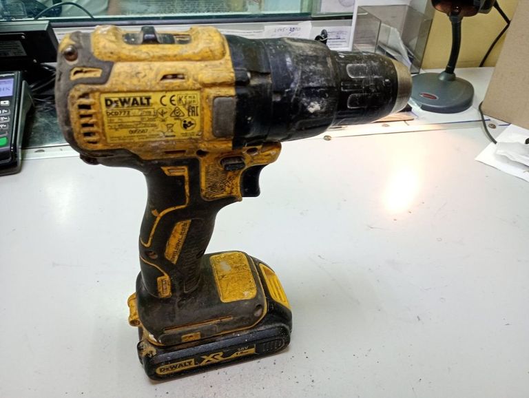 Объявление Dewalt dcf809 / dcd777 / 2акб 1,5ah / зп Б/У
