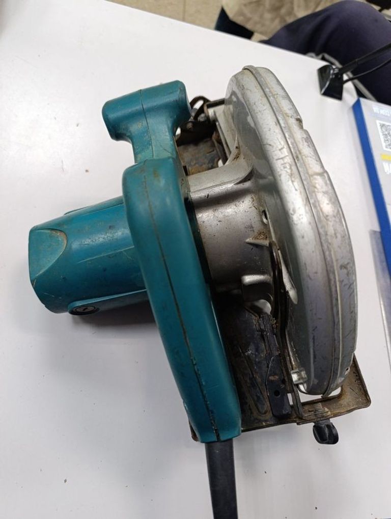 Купити Makita 5704R Б/У