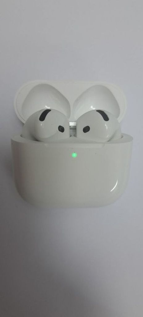 Дешево Apple airpods 4 з ломбарду