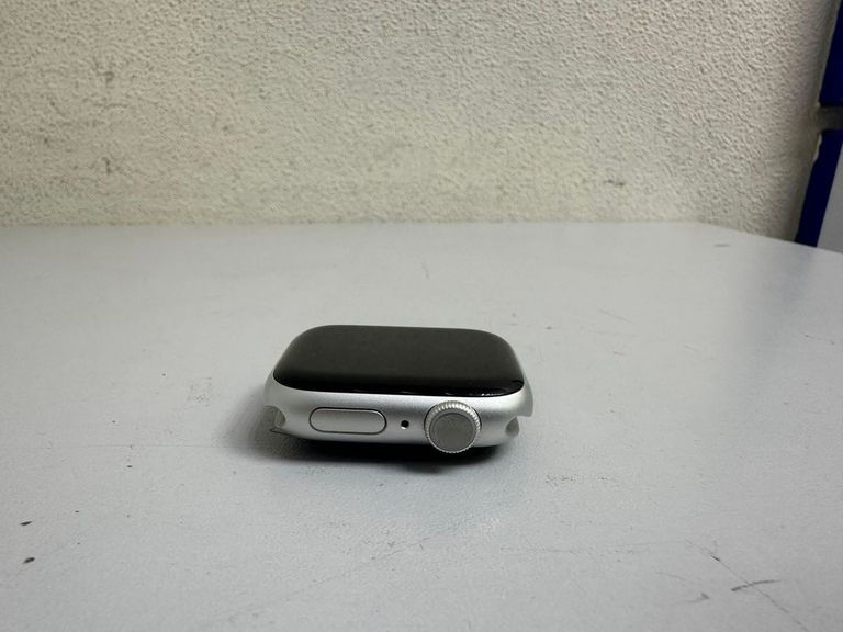 Дешиво Apple watch series 8 gps 41mm aluminum case с ломбарда