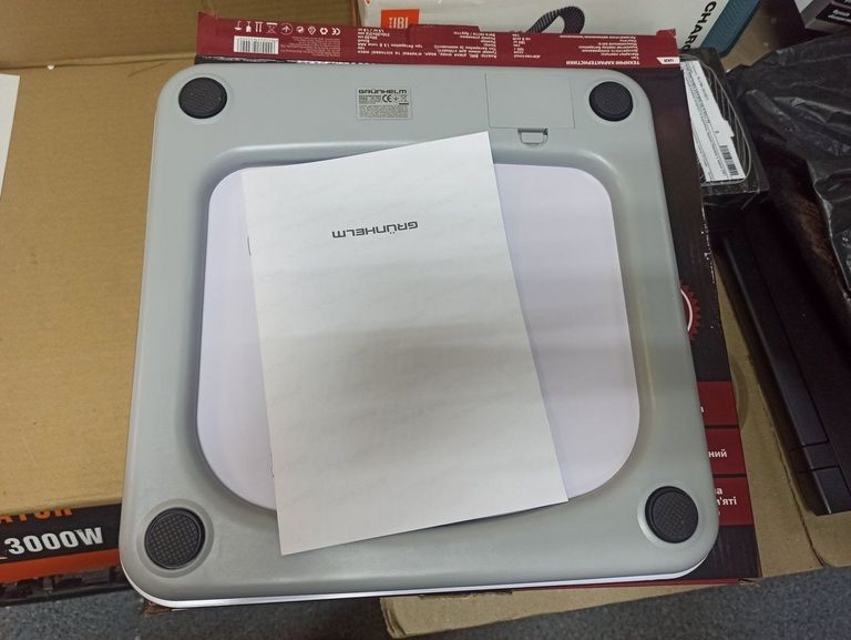 Дешево Grunhelm BES-32BFS з ломбарду