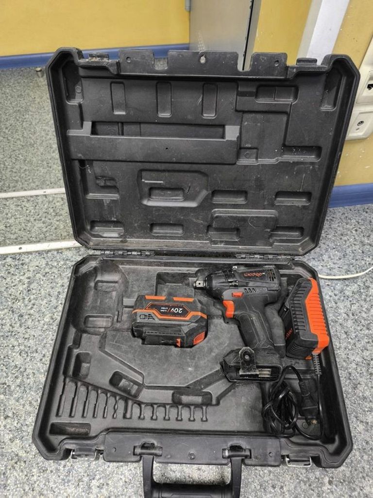 Дешиво Dnipro-M dtw-200bc ultra 1акб 4ah + зп с ломбарда