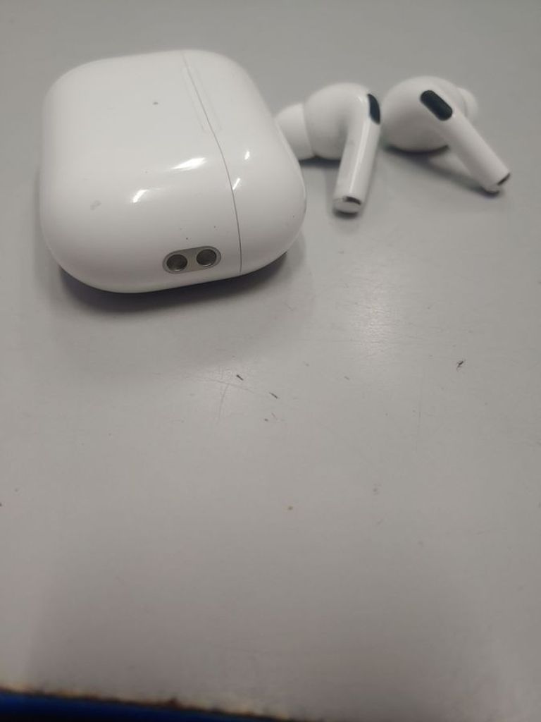 Apple airpods pro 2nd generation with magsafe charging case usb-c Код:01-200851584. Зображення 5