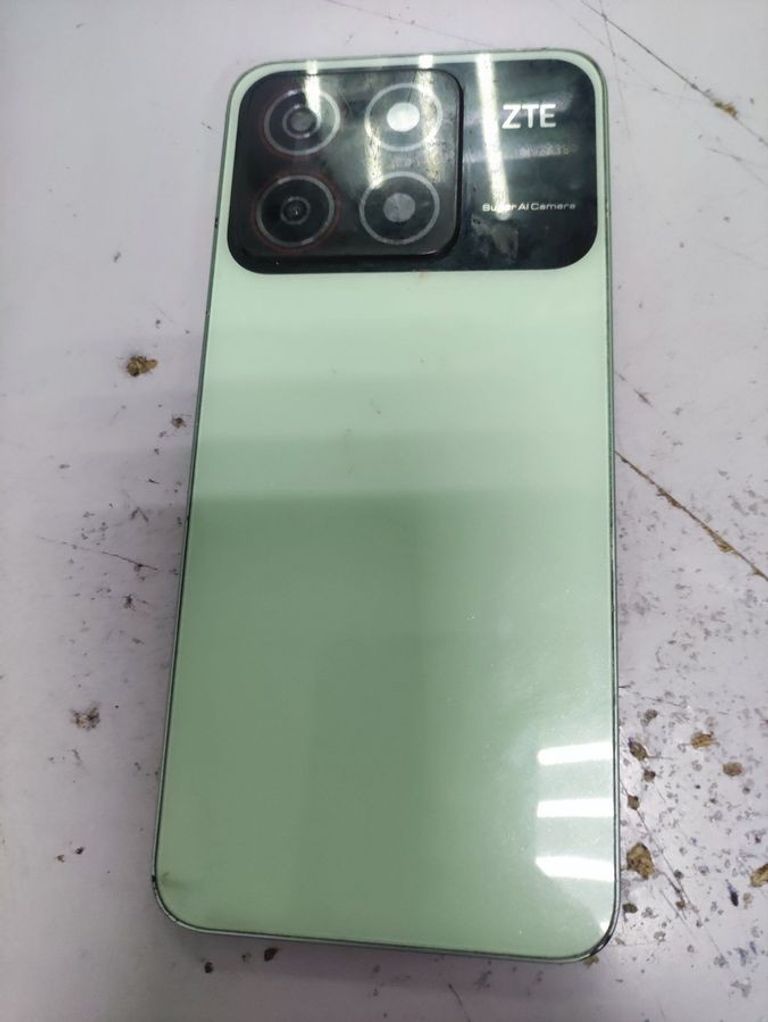 Дешиво Zte Blade A35 4/64GB Green с ломбарда