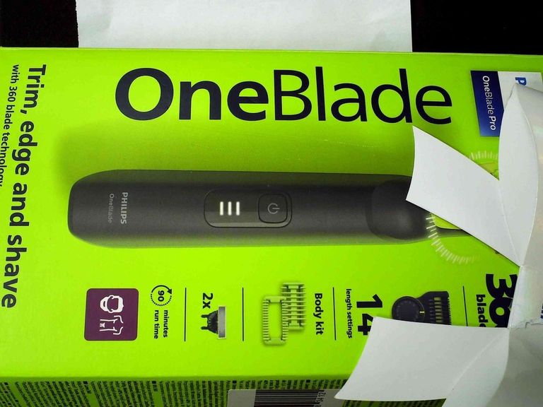 Розпродаж Philips oneblade pro 360 qp6542, продавець Техноскарб