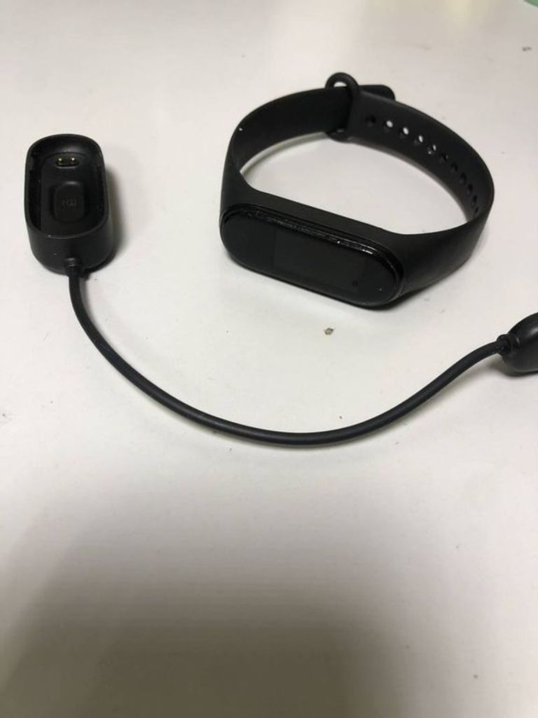 Оголошення Xiaomi Mi Smart Band 4 Black Б/У