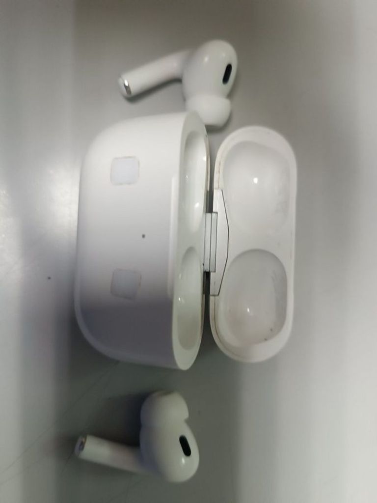Дешиво Apple airpods pro 2nd generation with magsafe charging case usb-c с ломбарда
