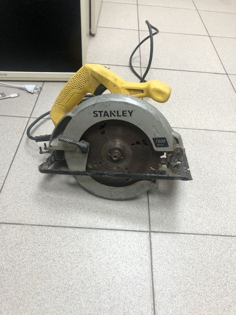 Купити Stanley stsc1618 Б/У