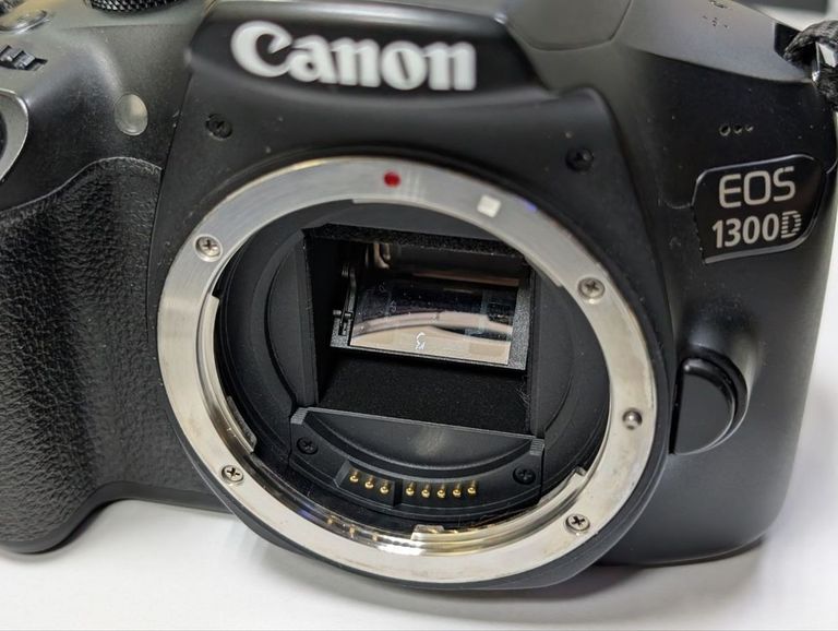 Canon eos 1300d canon ef-s 18-55mm f/3.5-5.6 is ii Код:01-200888272. Зображення 6