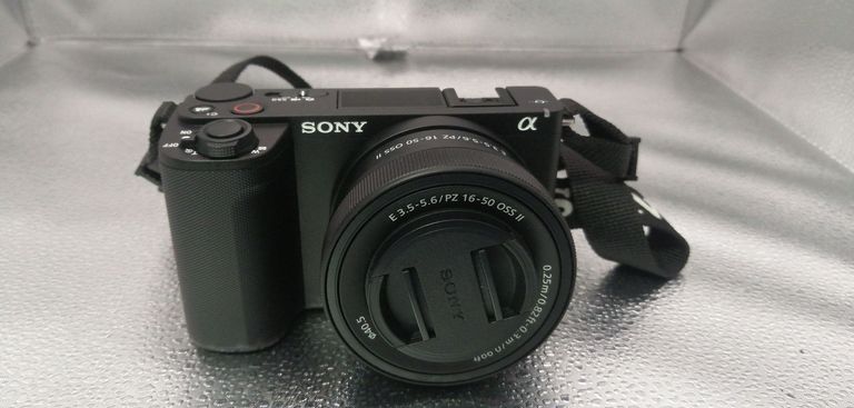 Оголошення Sony zv-e10 ii kit 16-50mm Б/У