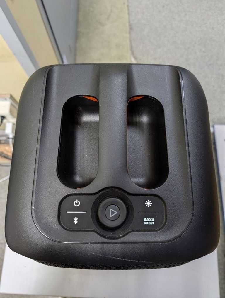 Объявление Jbl partybox encore essential Б/У