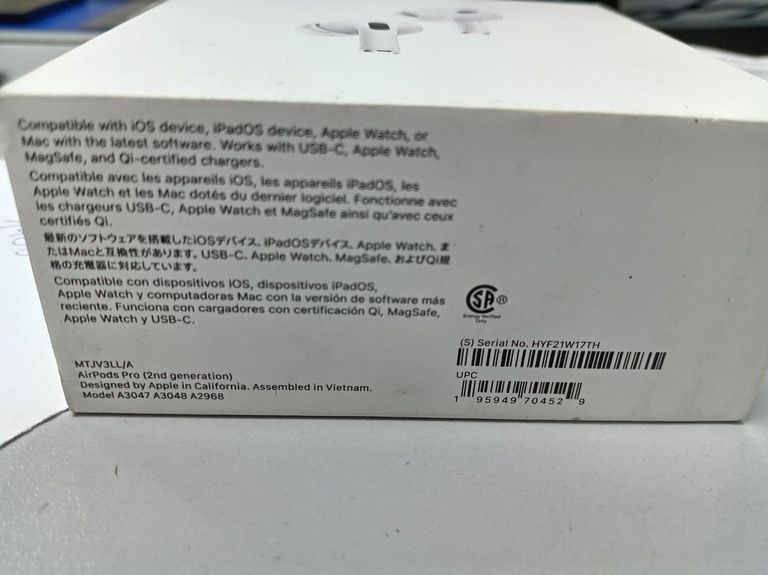 Купить Apple airpods pro 2nd generation with magsafe charging case usb-c Б/У