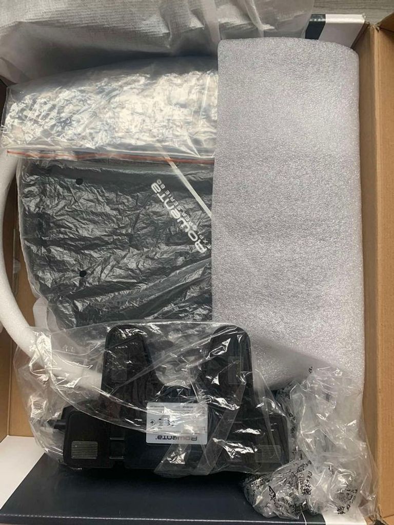 Дешево Rowenta Explorer Serie 80 RR7755WH з ломбарду