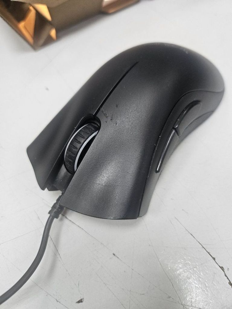 Оголошення Razer deathadder essential Б/У