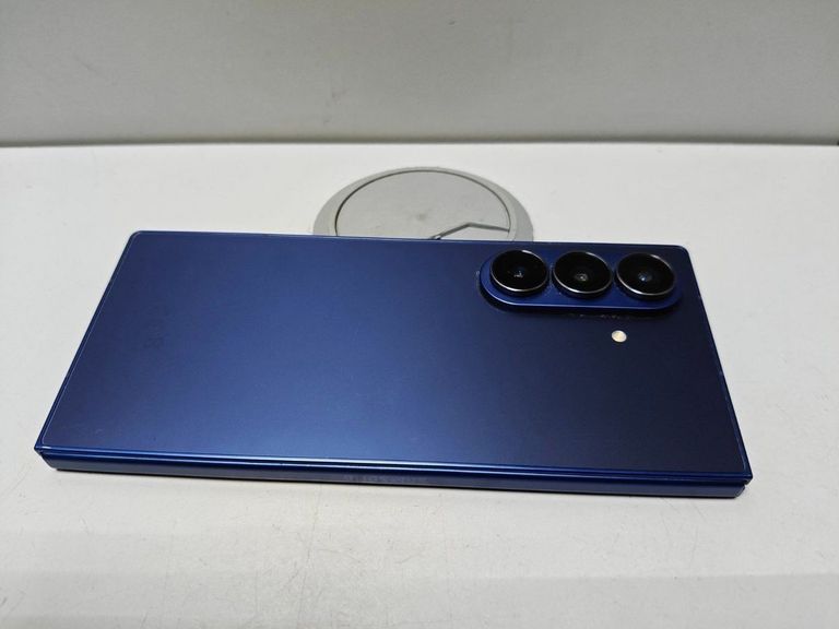 Samsung galaxy fold7 16/1tb Код:01-200918672. Изображение 11