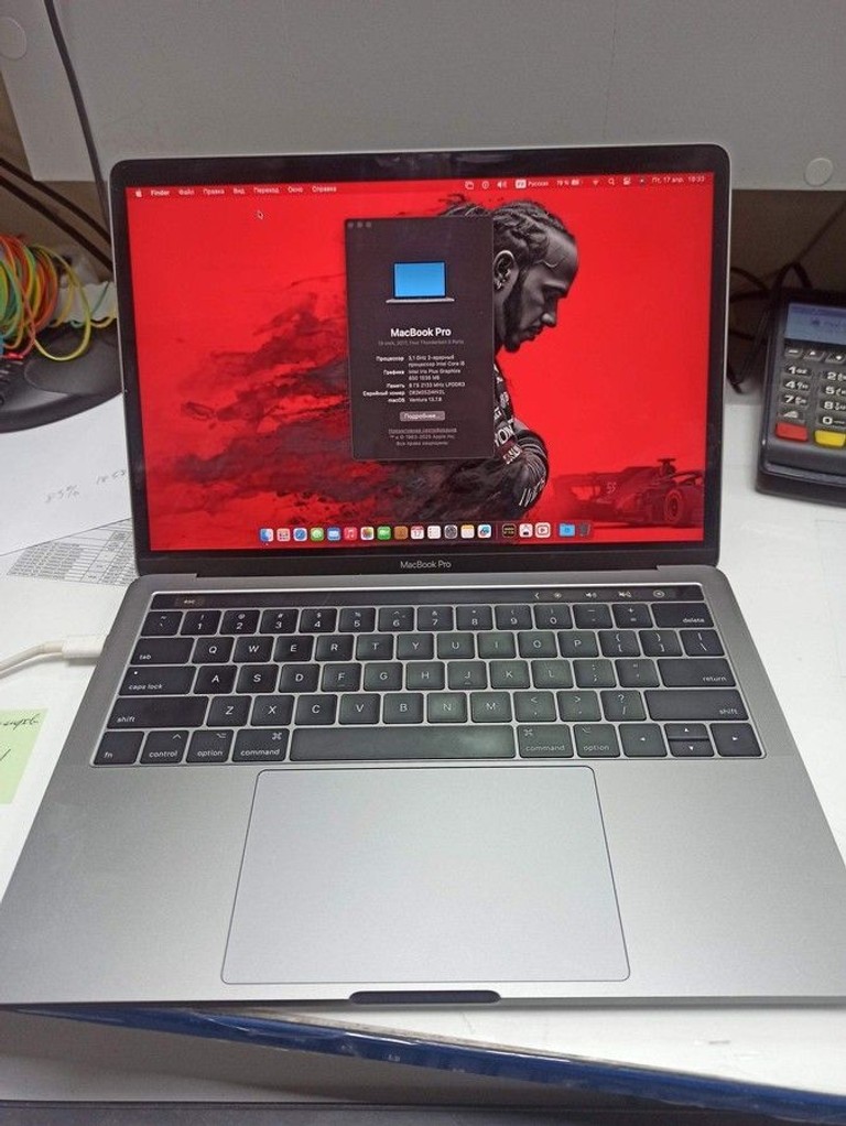 Дешево Apple a1706 macbook pro 13,3" core i5 3.1ghz /ram 8gb /ssd 256/ gpu intel iris plus 650 1536mb з ломбарду