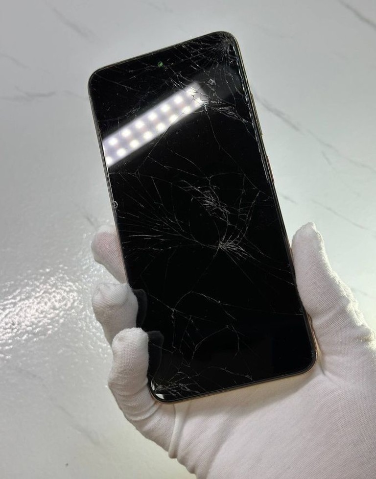 Распродажа Zte nubia v60 8/256gb, продавец Техноскарб