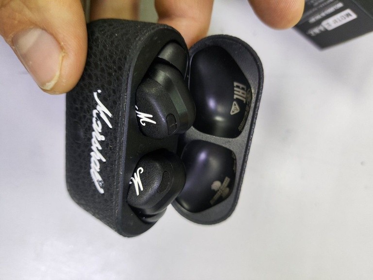 Купить Marshall motif ii a.n.c. Б/У