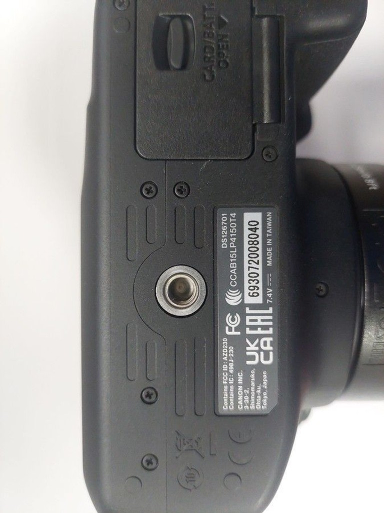 Canon eos 4000d + ef-s 18-55 1:3.5-5.6 iii Код:01-200930664. Изображение 6