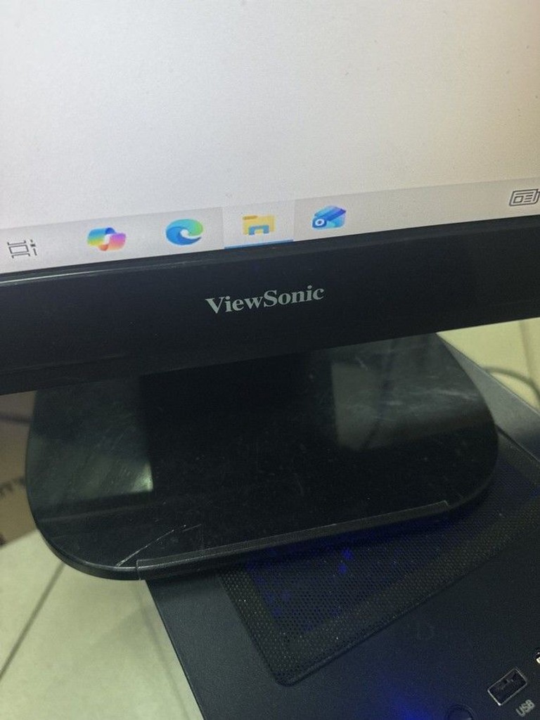 Объявление Viewsonic vx2453mh-led Б/У