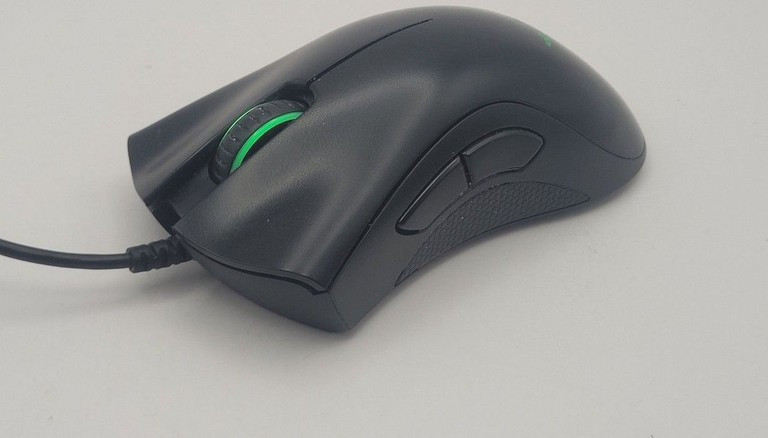Дешево Razer deathadder essential з ломбарду