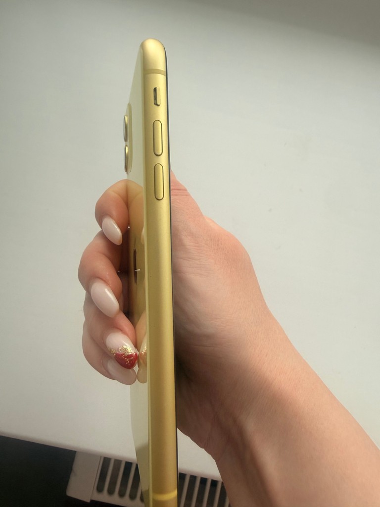 Apple iPhone 11 256GB Yellow (MWLP2) Код:null. Зображення 5