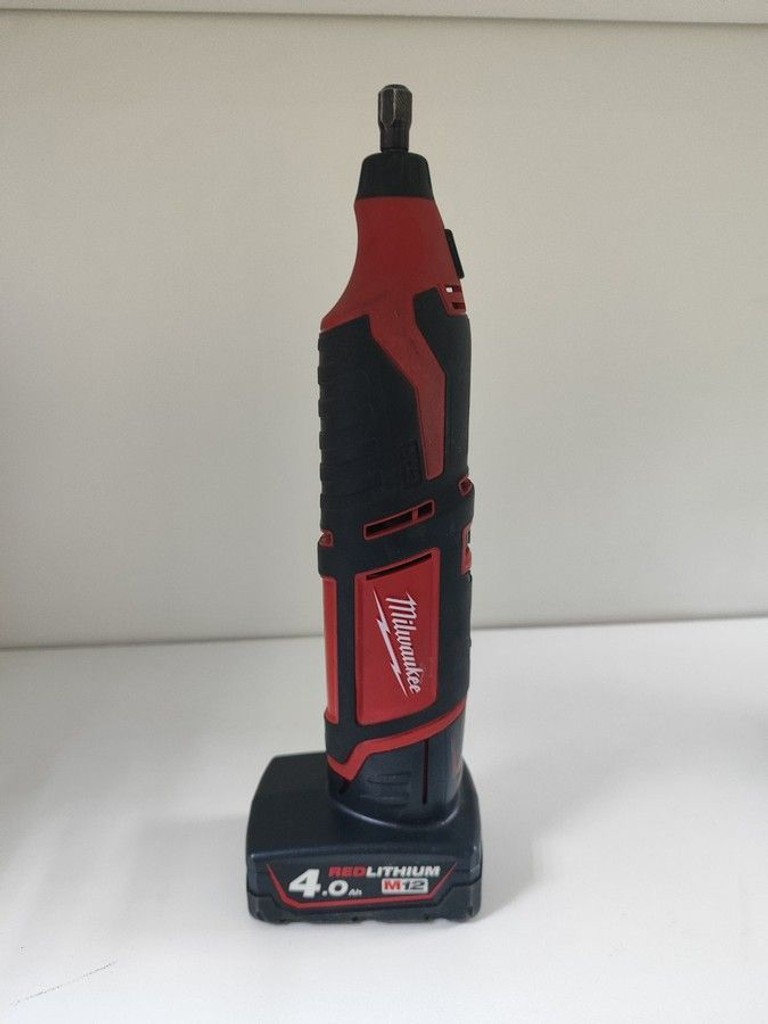Дешиво Milwaukee C12 RT-0 с ломбарда