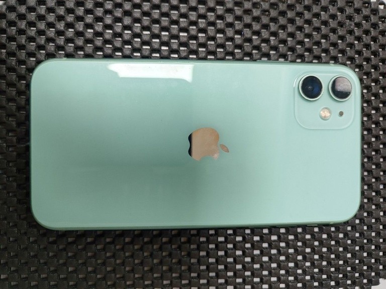 Apple iphone 11 128gb Код:01-200978853. Изображение 6