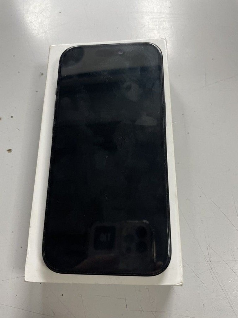 Купити Apple iPhone 15 128GB Green Б/У