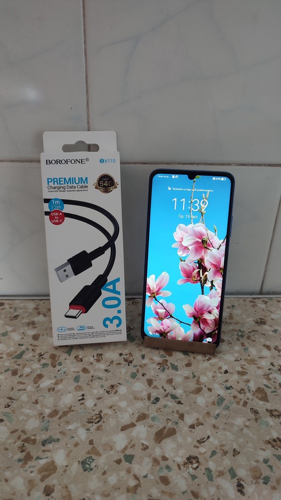 Оголошення Huawei Nova Y70 4/128GB Crystal Blue Б/У