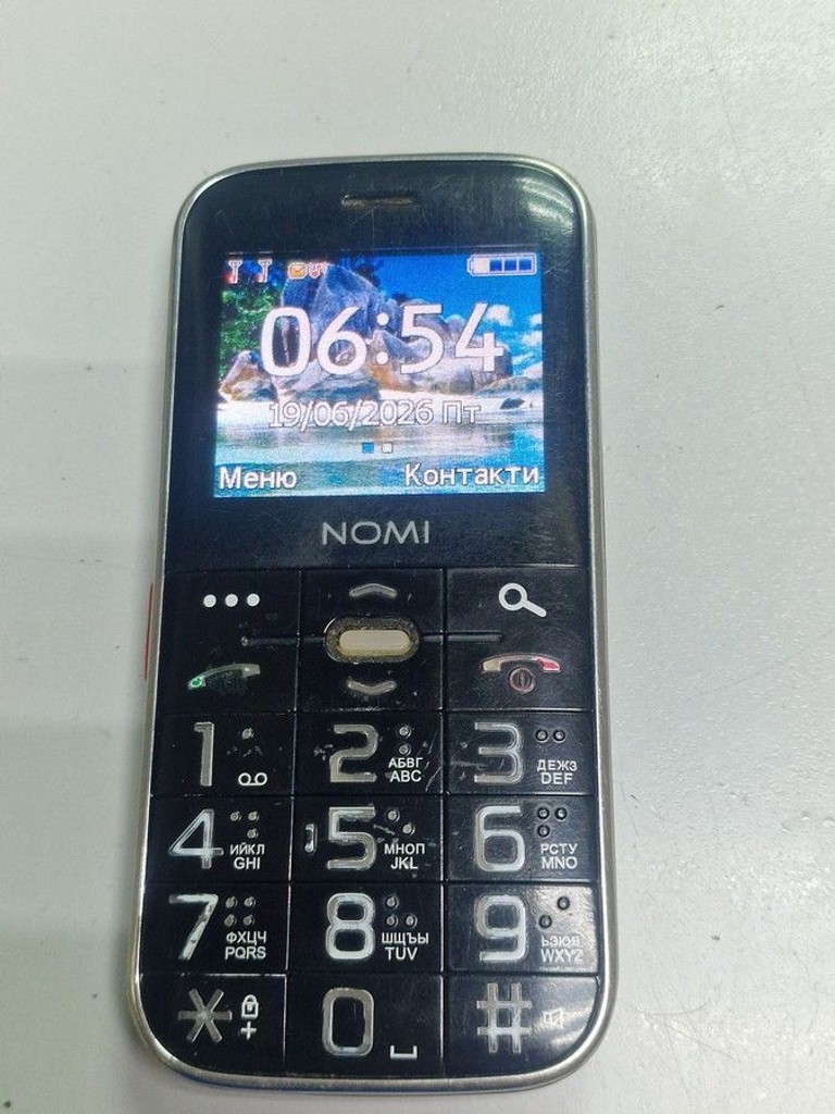 Купити Nomi i220 Red Б/У