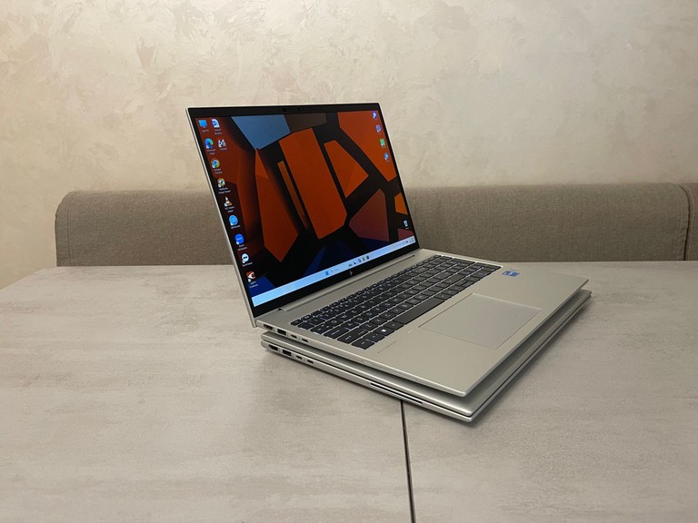 Дешево HP EliteBook 860 G10, 16" з ломбарду