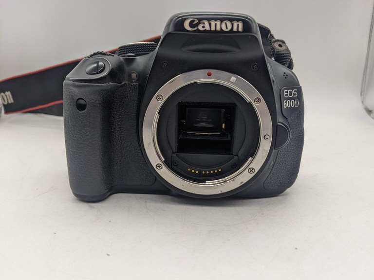 Оголошення Canon EOS 600D body Б/У