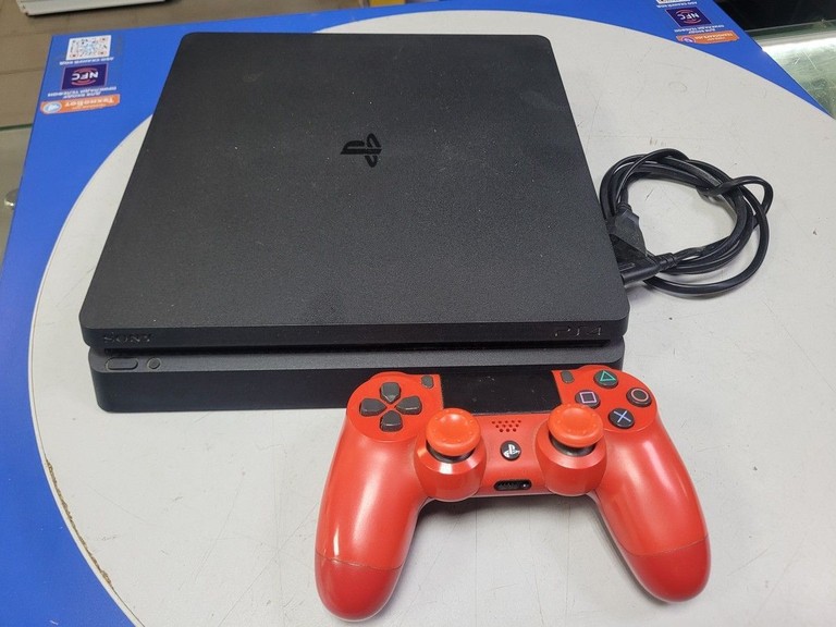 Купити Sony PlayStation 4 Slim 1TB Black Б/У