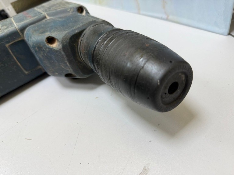 Дешево Bosch gbh 4 dfe з ломбарду