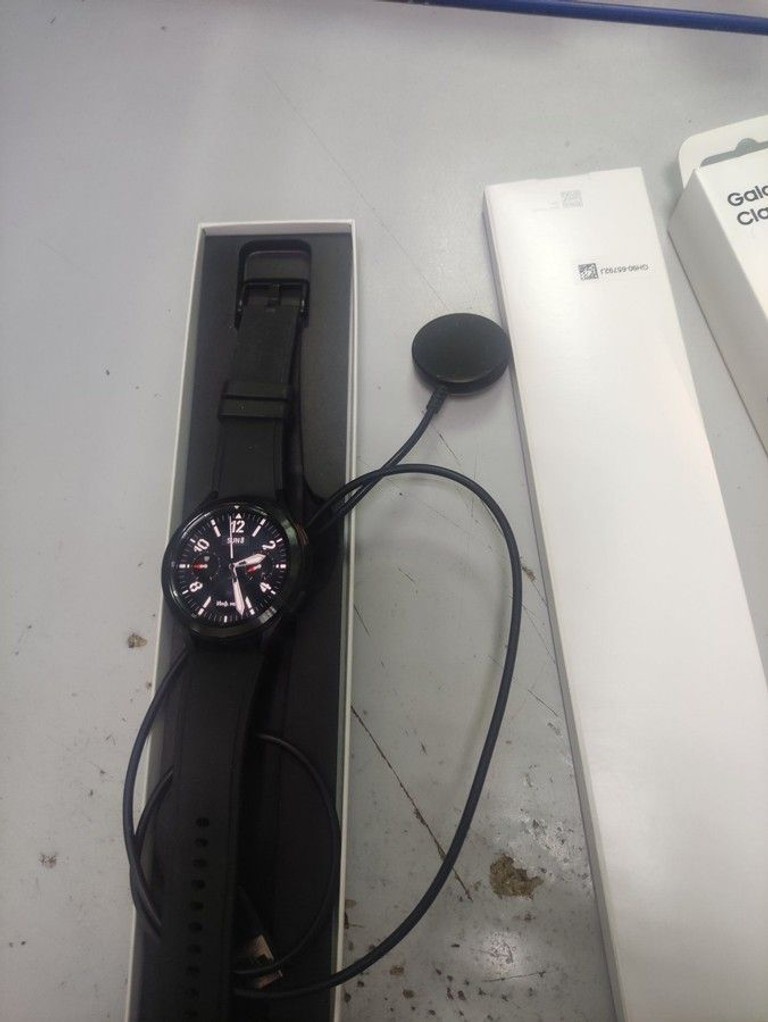 Дешево Samsung galaxy watch4 classic 46mm lte з ломбарду