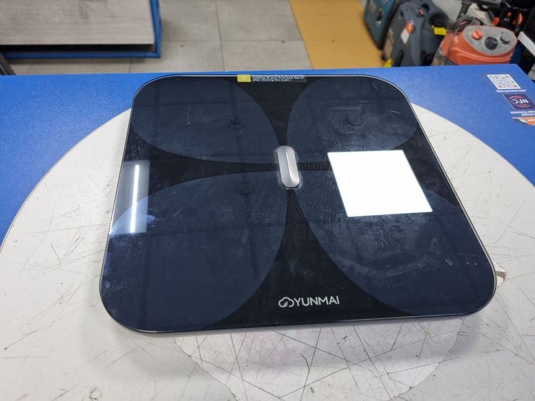 Купити Yunmai pro smart scale black m1806ch-bk Б/У