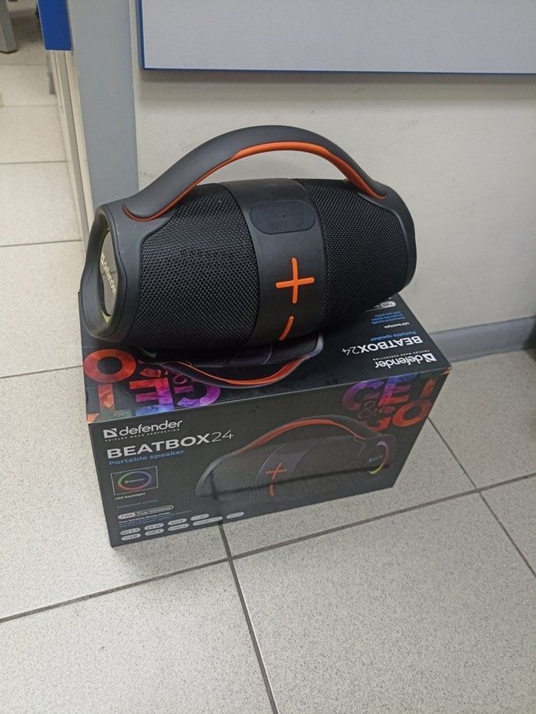 Купити Defender Beatbox 24 (65324) Б/У