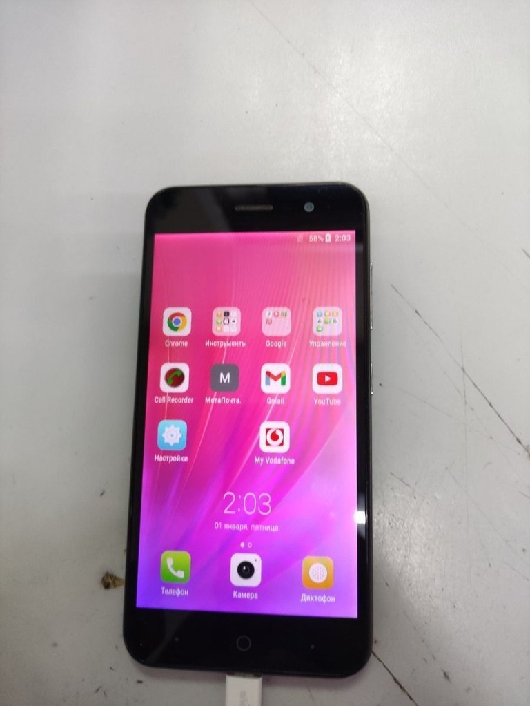 Купити ZTE Blade A520 Б/У