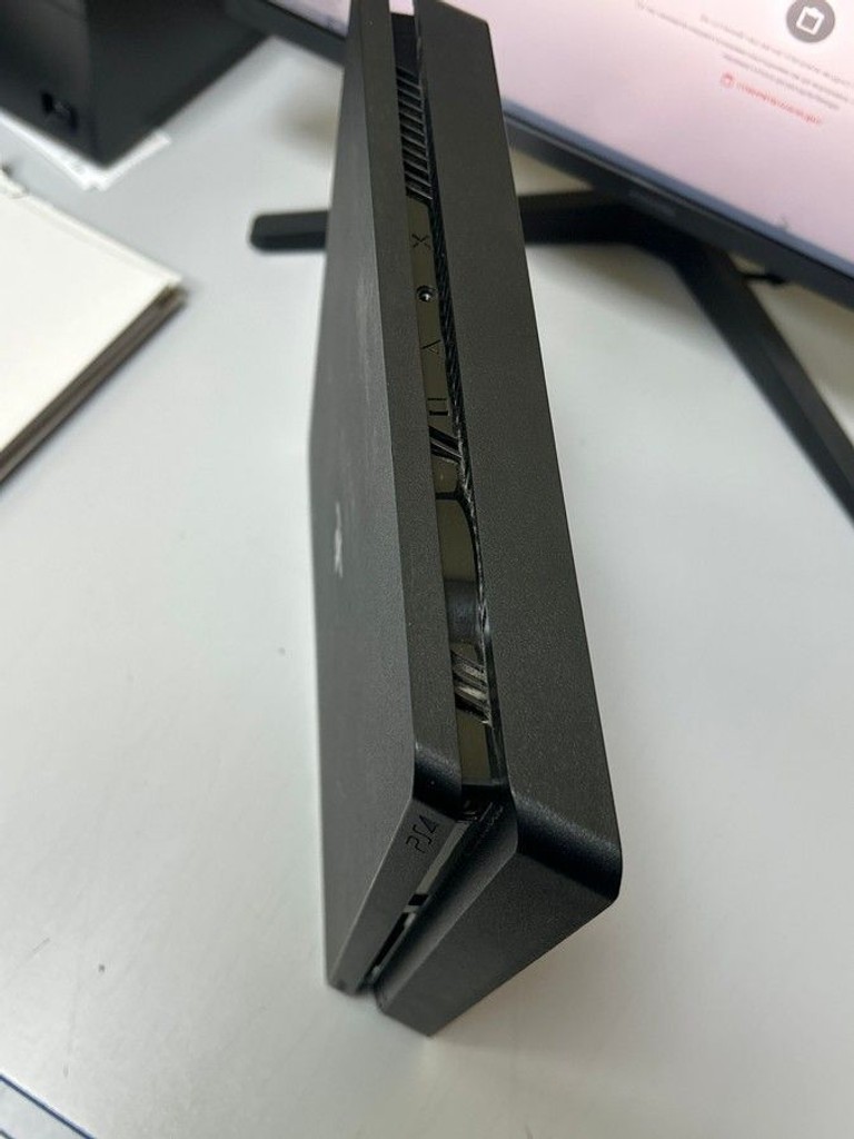 Дешиво  Sony PlayStation 4 Slim 1TB Black с ломбарда