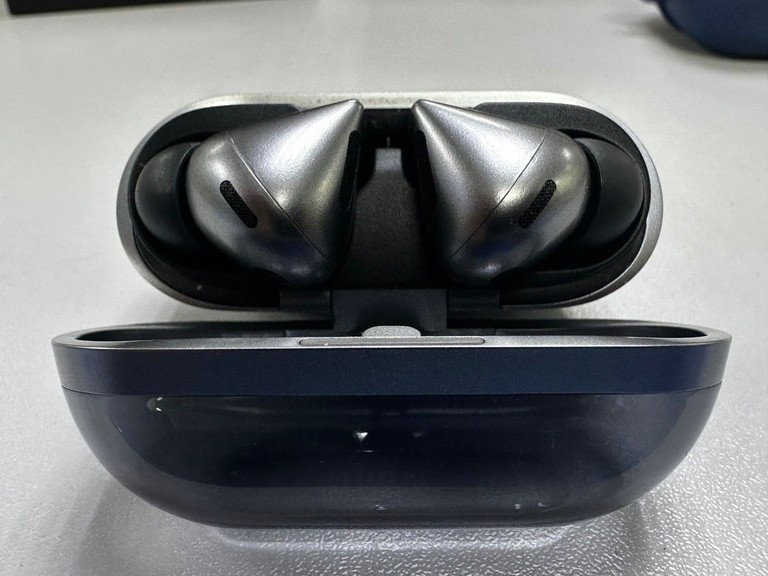 Дешиво Samsung galaxy buds3 pro с ломбарда