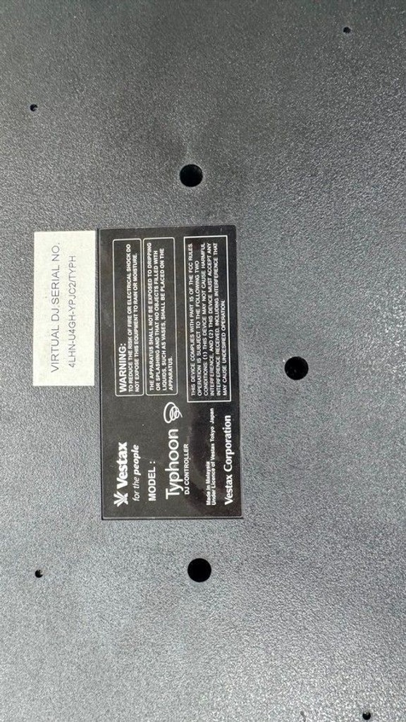 Дешиво Vestax typhoon с ломбарда