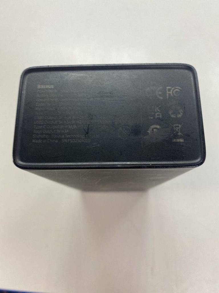 Оголошення Baseus 22.5w 30000mah Б/У
