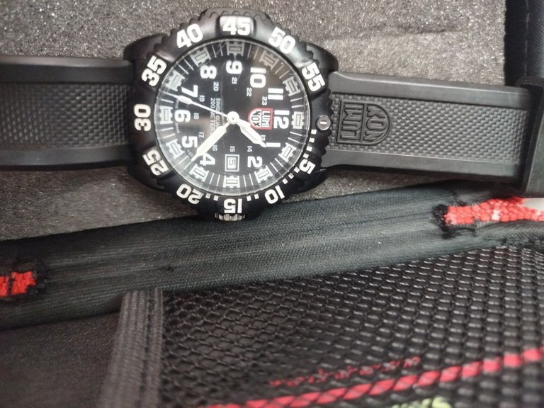 Купить Luminox 3050/3950 Б/У