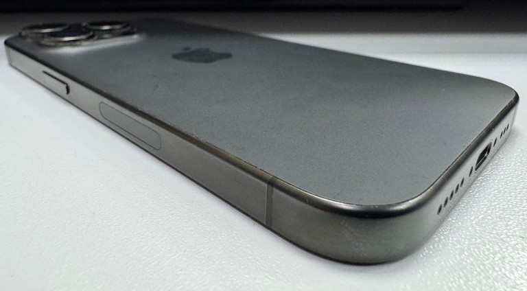 Apple iphone 15 pro 128gb esim Код:01-201142752. Изображение 10