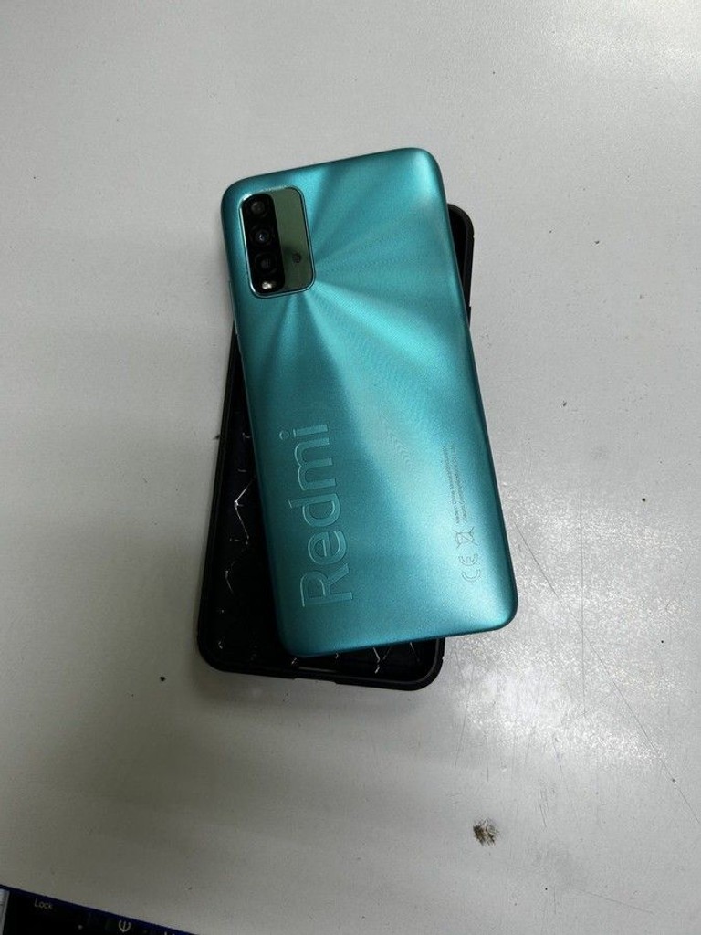 Дешиво Xiaomi redmi 9t 4/64gb с ломбарда